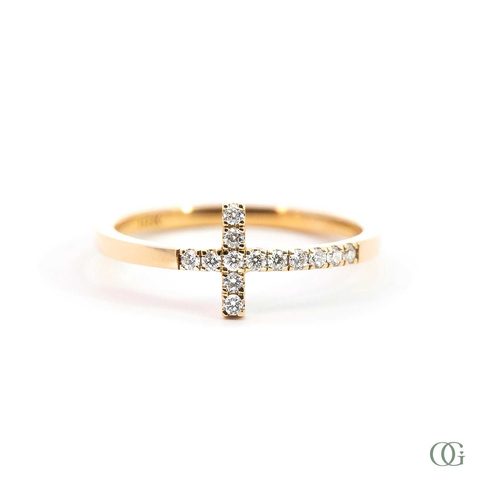 Diamond Cross Halfway Ring (0.17 CTW)