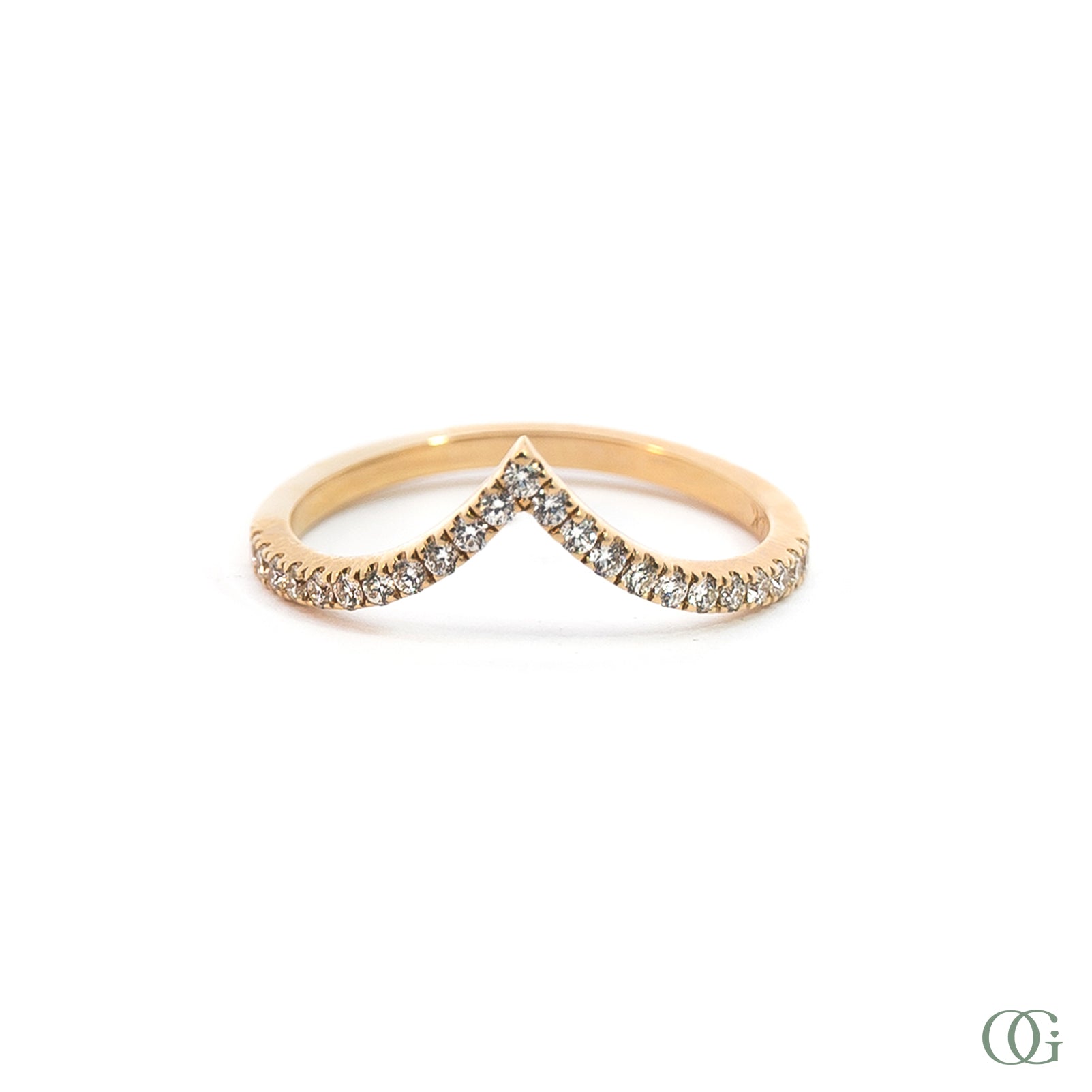 Curved V Diamond Ring (0.26 CTW)